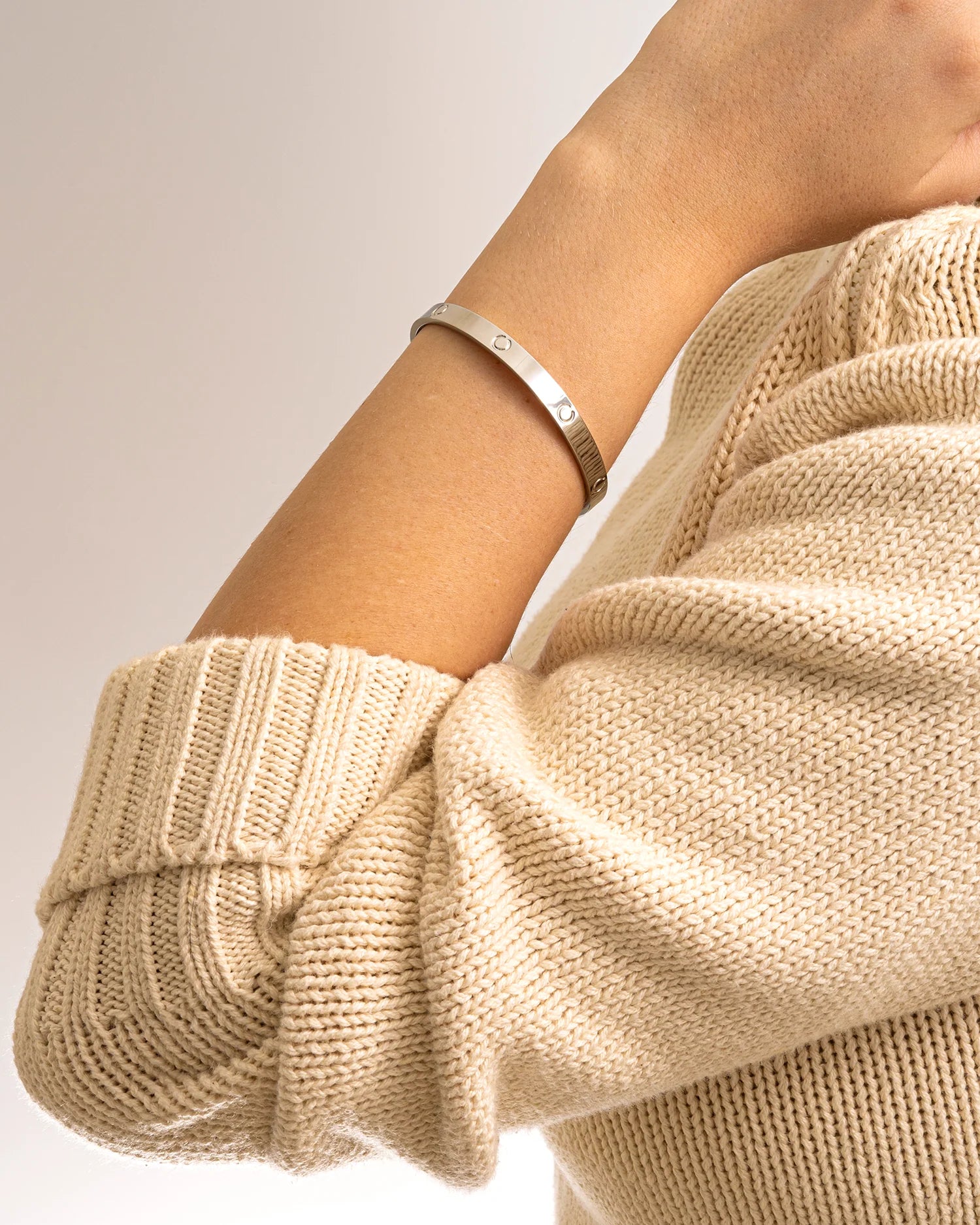 OLUX® Bracelet 1st Gen – Pulsera de bienestar ajustable