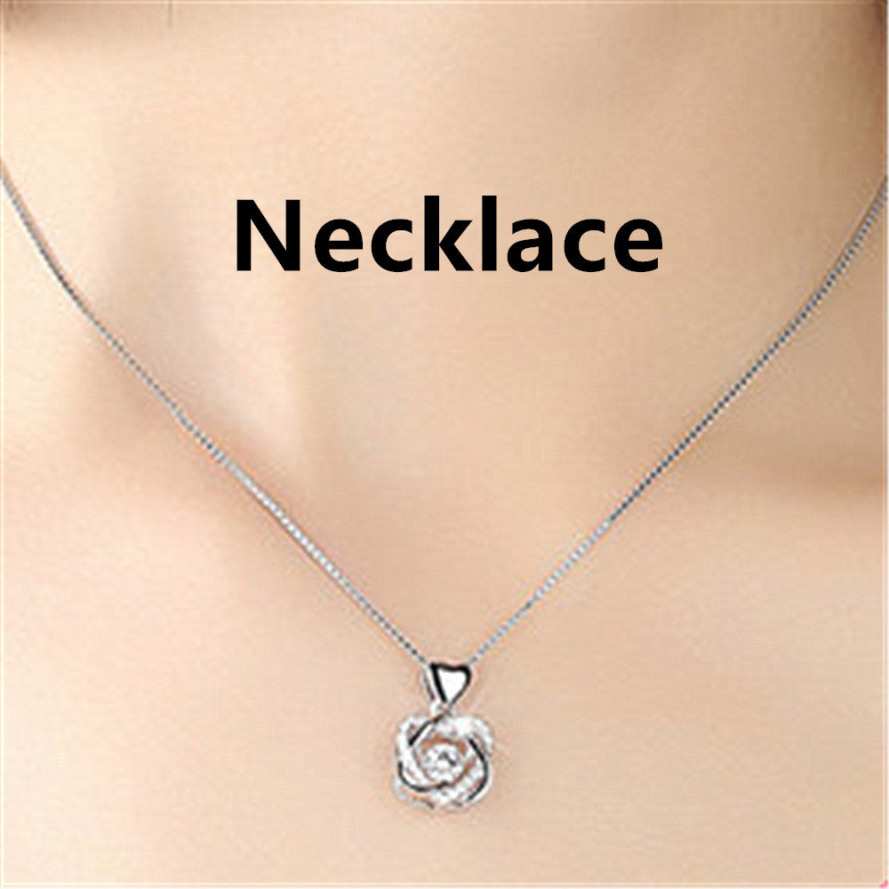 Caja Rosa Metálica para Joyería con Diseño Elegante